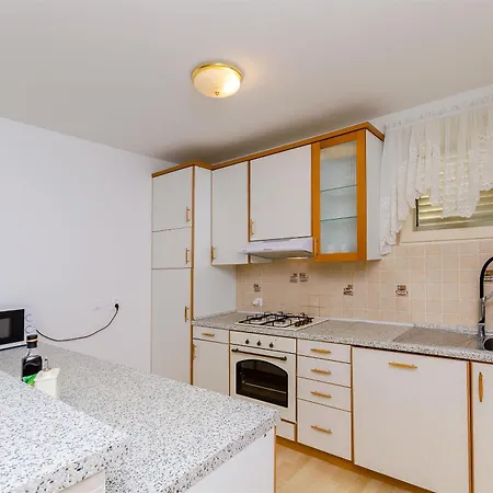 Apartment Jelka *