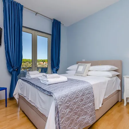 Apartment Jelka Vrboska
